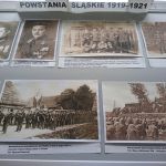 Gablota ze zdjęciami okresu Powstań Śląskich