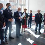 Wystawa - organizatorzy i goście, przemawia zastępca dyrektora Instytutu Śląskiego, dr Krzysztof Kleszcz