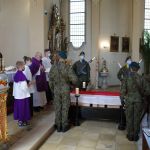 Msza św. podczas pochówku bezimiennych Powstańców Śląskich w Kalinowie