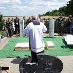 Uroczysty pochówek bezimiennych Powstańców Śląskich w Kalinowie